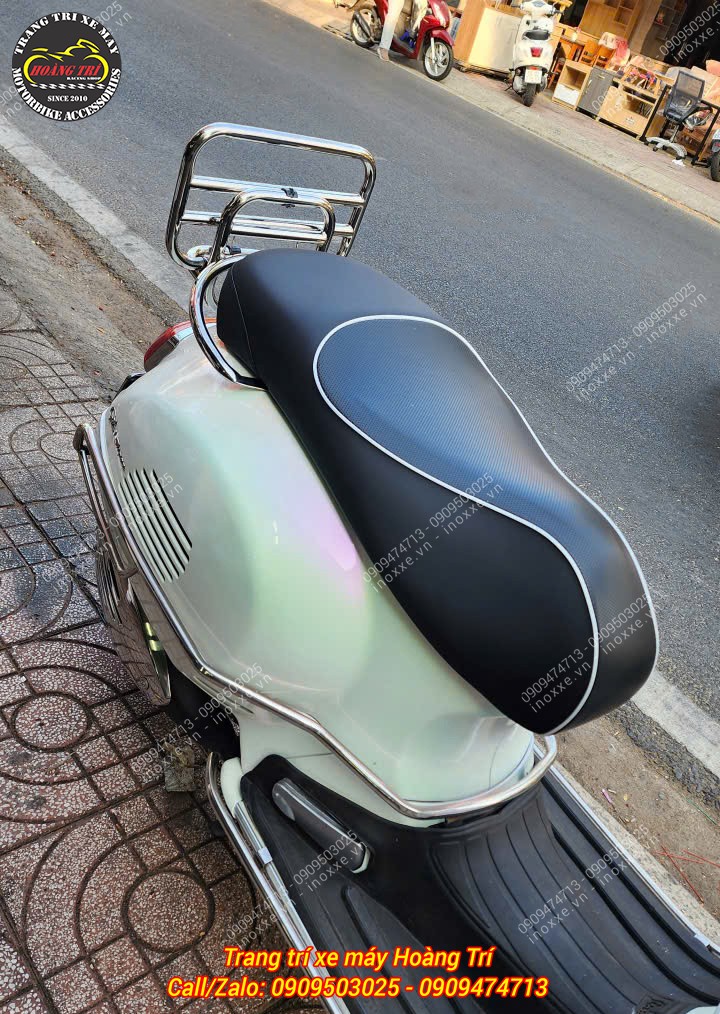 Baga sau tựa lưng Vespa GTS